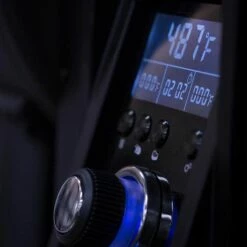 Broil King REGAL PELLET 500 Freestanding Grill - BK496051 -BBQDIRECT Sales features regal display pellet 1