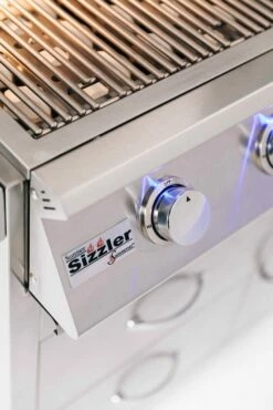 Summerset Sizzler Professional Series 40-Inch 5-Burner Built-In Gas Grill - SIZPRO40 -BBQDIRECT Sales sizpronameplateknob2 1