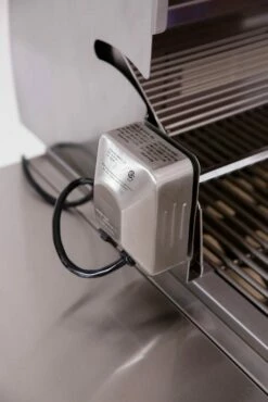 Summerset Sizzler 40-Inch 5-Burner Built-In Gas Grill - SIZ40 -BBQDIRECT Sales sizzlerrotmotor 1